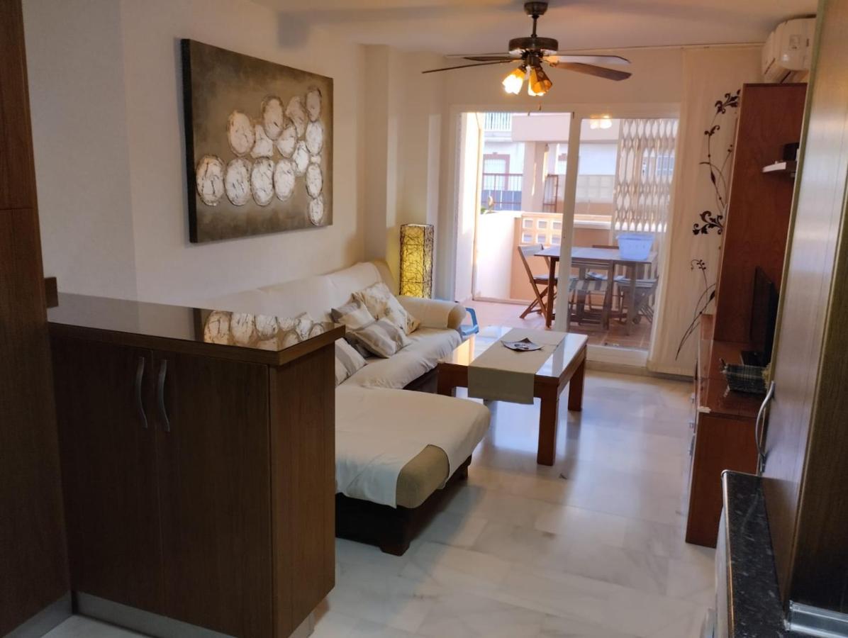 Precioso En Residencial Con Piscina Apartment